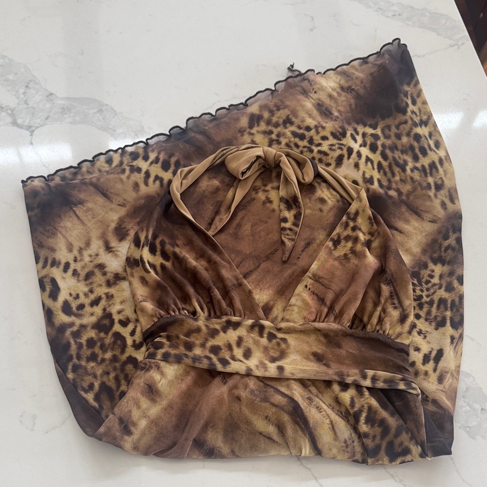 UO Jessa Halter Mini Dress Leopard Print - Picture 4 of 5